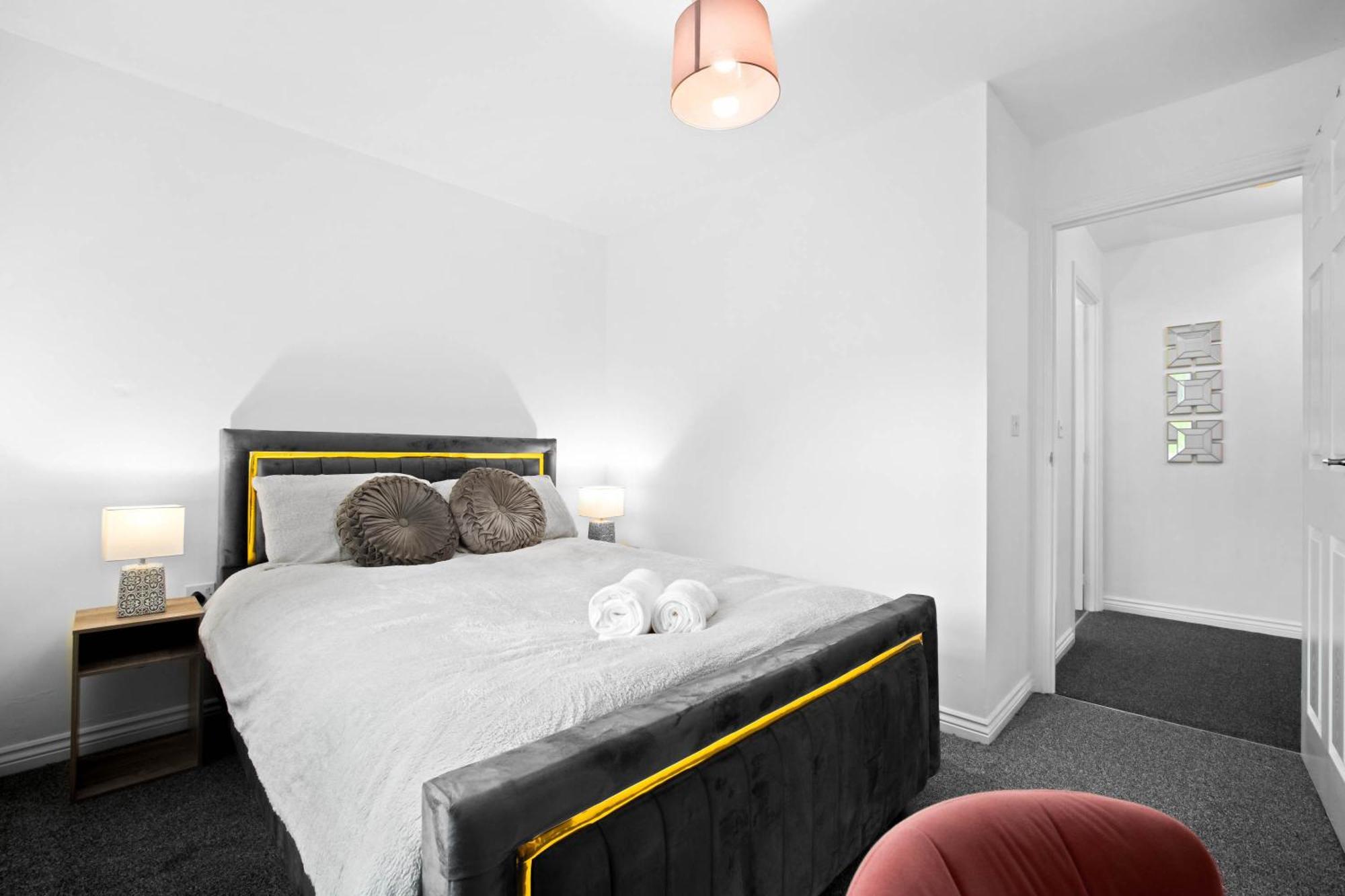 Harmony House 3 Bedroom New Build For Families, Contractors, Black Country Museum Sleeps 6 提普顿 外观 照片