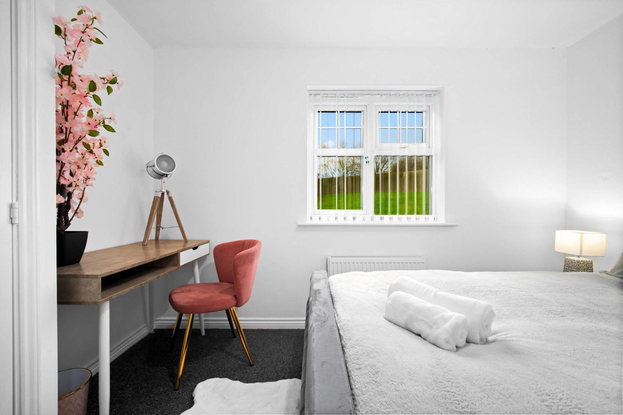 Harmony House 3 Bedroom New Build For Families, Contractors, Black Country Museum Sleeps 6 提普顿 外观 照片