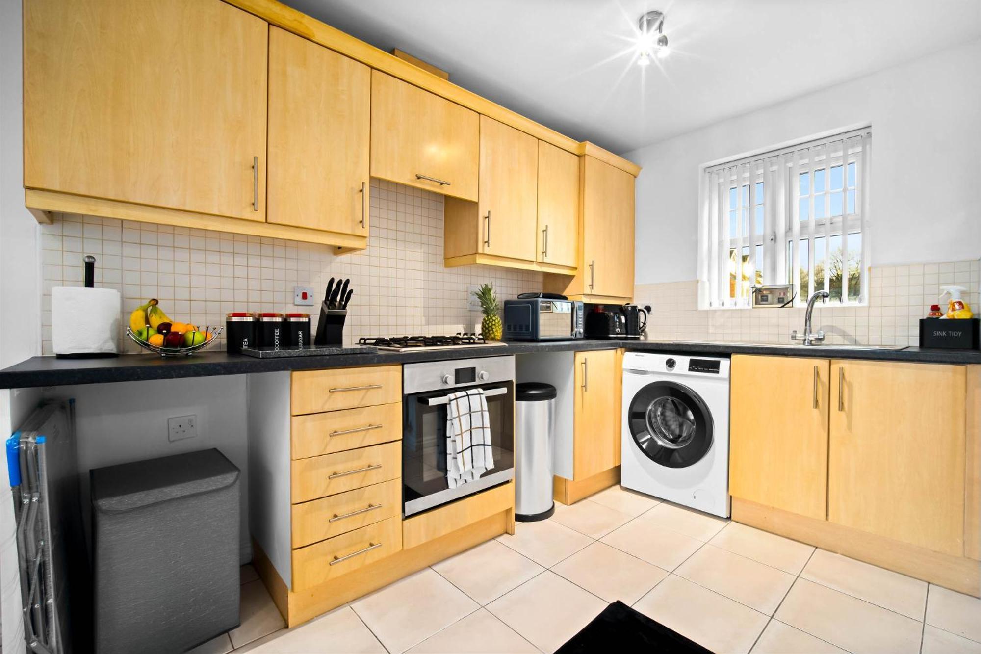 Harmony House 3 Bedroom New Build For Families, Contractors, Black Country Museum Sleeps 6 提普顿 外观 照片