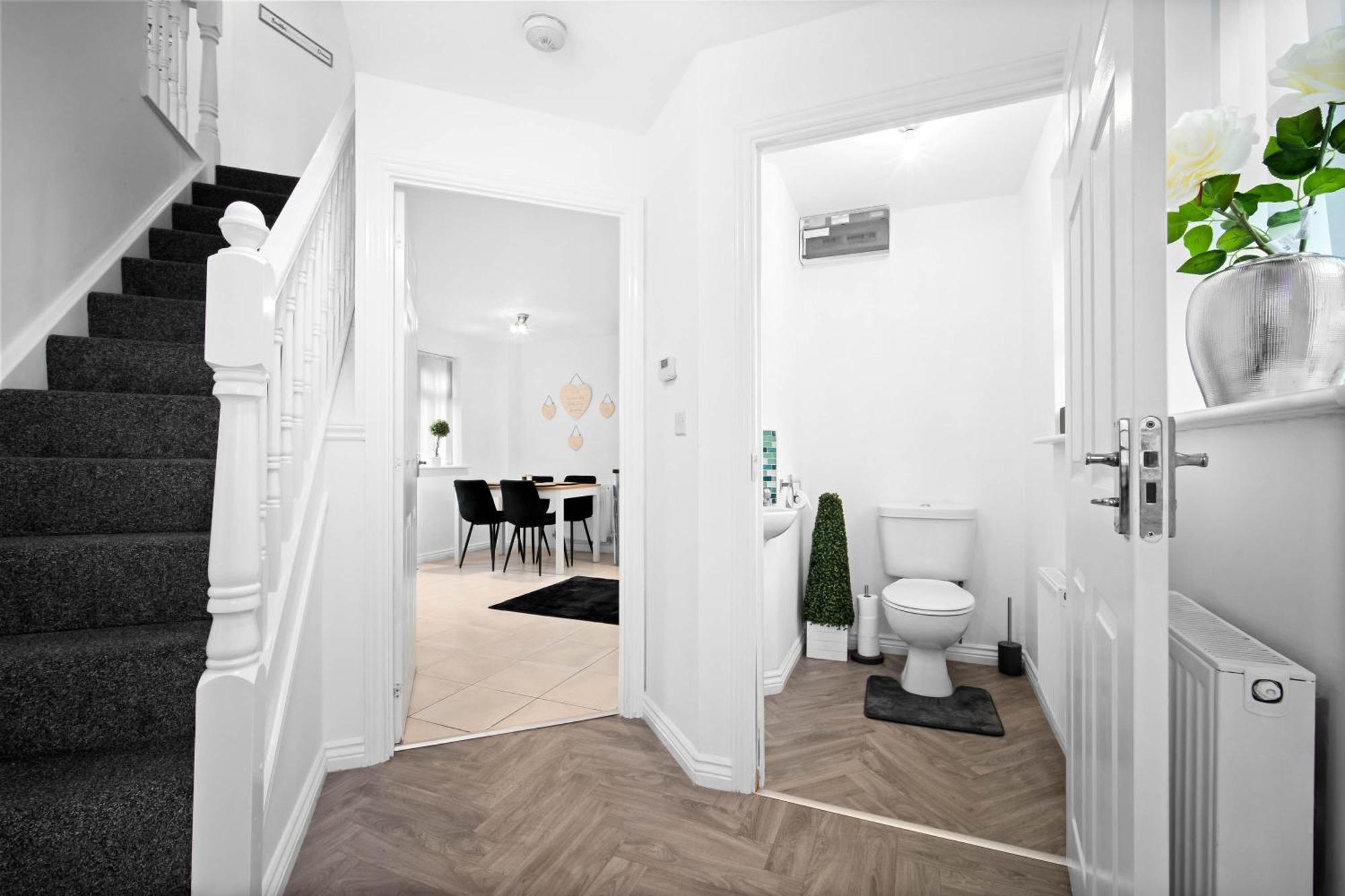 Harmony House 3 Bedroom New Build For Families, Contractors, Black Country Museum Sleeps 6 提普顿 外观 照片