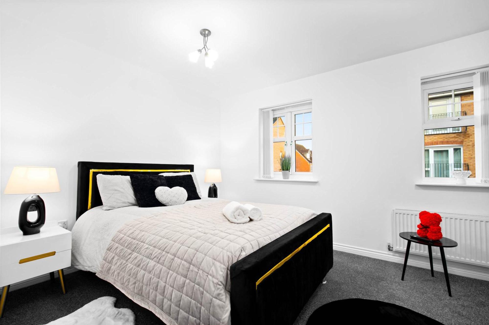 Harmony House 3 Bedroom New Build For Families, Contractors, Black Country Museum Sleeps 6 提普顿 外观 照片